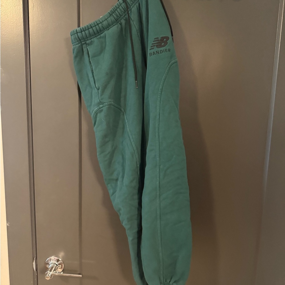 Bandier x New Balance collab Sweatpants